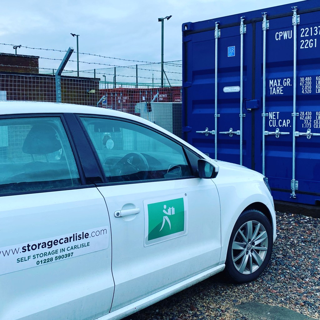 Vehicle unloading at a storage facility